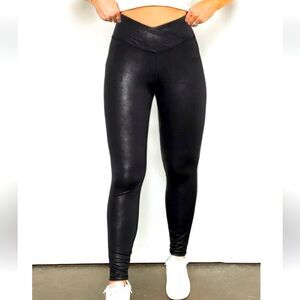 Sleek Black Women's Leggings